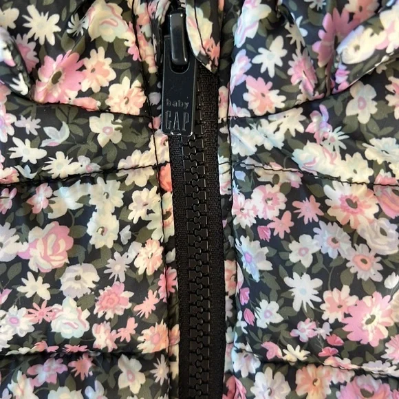 GAP Baby Girl Floral Puffer Jacket Coldcontrol Primaloft 12-18M - Picture 4 of 8
